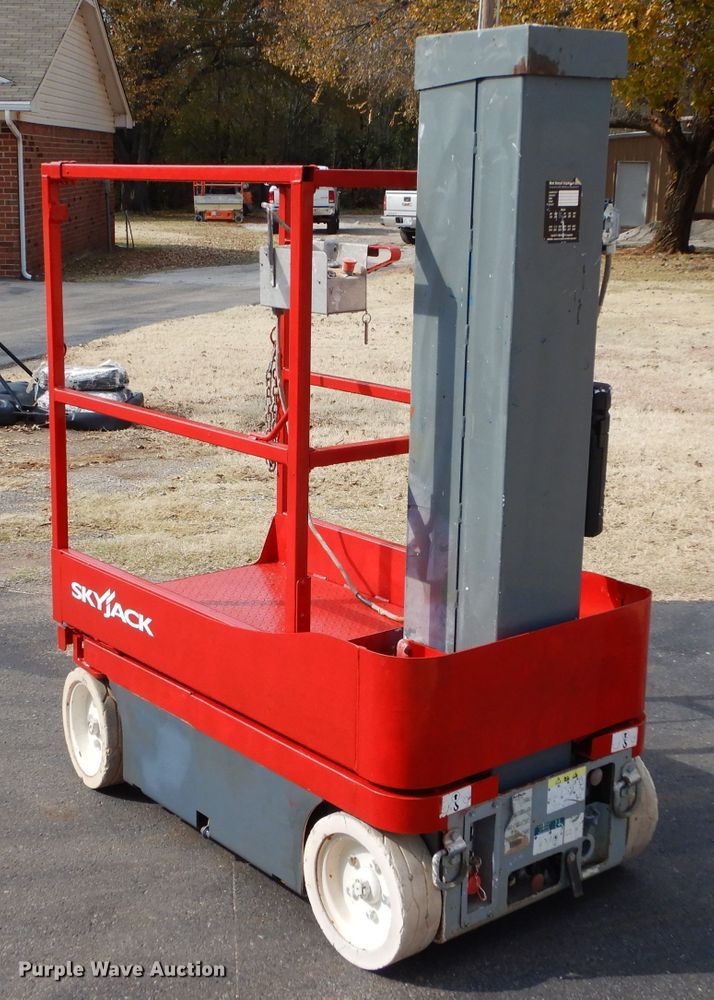 image for item DH3636 Skyjack SJ2 vertical lift