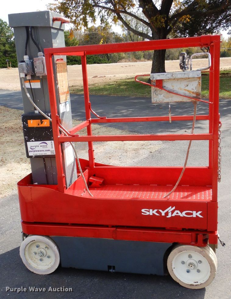 image for item DH3636 Skyjack SJ2 vertical lift