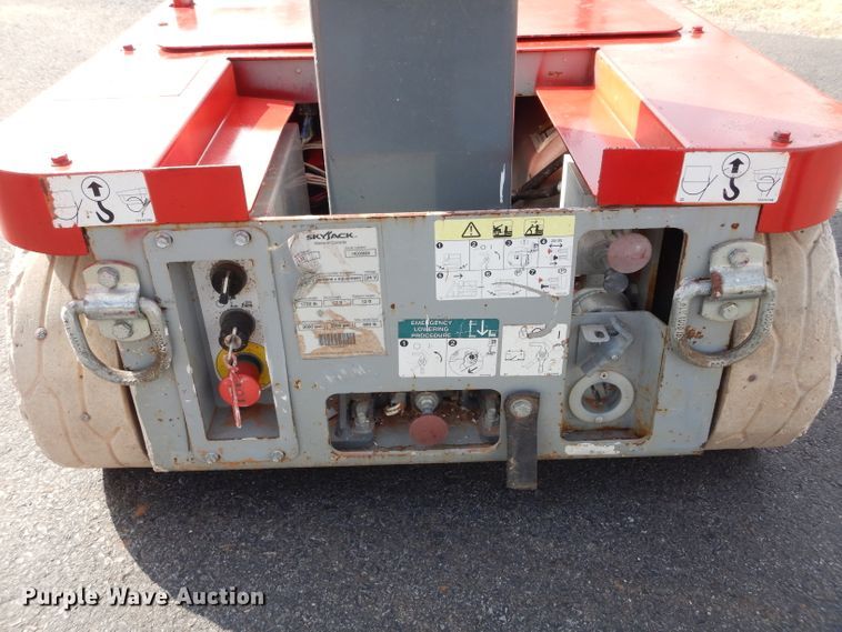 image for item DH3636 Skyjack SJ2 vertical lift