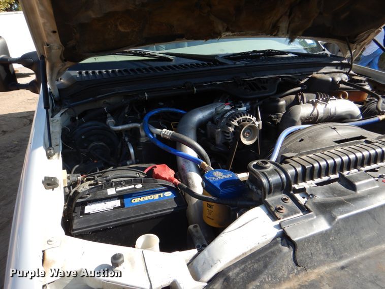 image for item DH5280 2004 Ford F350 Super Duty XLT Crew Cab pickup truck