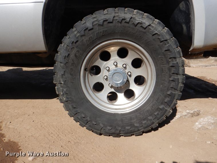 image for item DH5280 2004 Ford F350 Super Duty XLT Crew Cab pickup truck