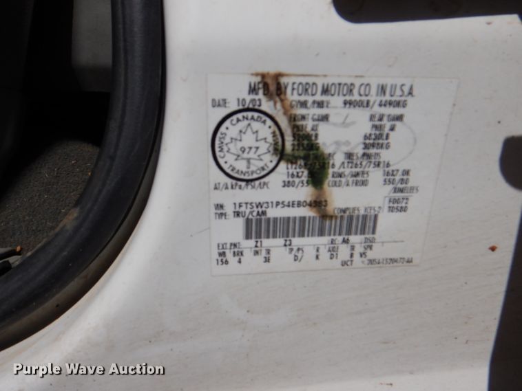 image for item DH5280 2004 Ford F350 Super Duty XLT Crew Cab pickup truck