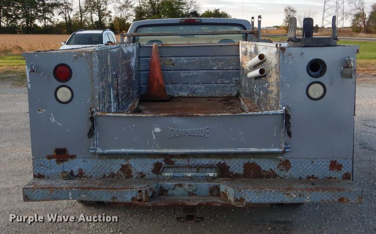 image for item DH6237 1996 Ford F350 XL utility bed pickup truck