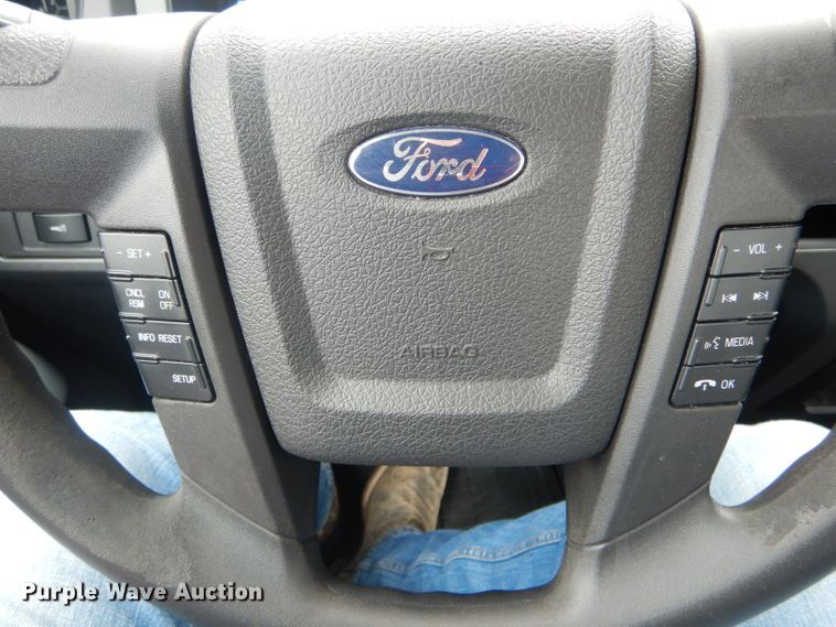 image for item DH6754 2013 Ford F150 XL pickup truck