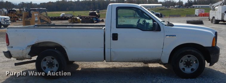 image for item DH6787 2006 Ford F250 Super Duty XL pickup truck