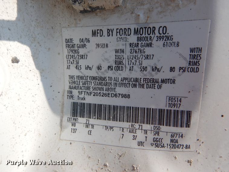 image for item DH6787 2006 Ford F250 Super Duty XL pickup truck