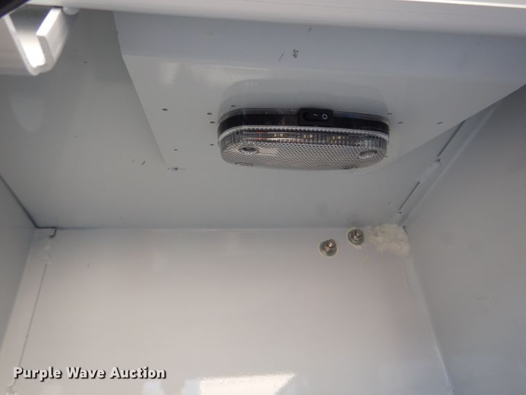 image for item DH6788 Reading CA082SCA313140 utility bed