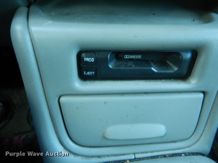 image for item DH6821 2005 Chevrolet Tahoe SUV