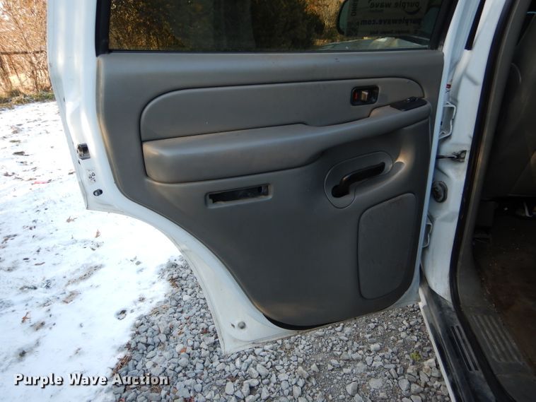image for item DH6821 2005 Chevrolet Tahoe SUV