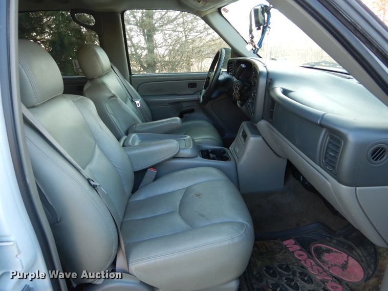 image for item DH6821 2005 Chevrolet Tahoe SUV