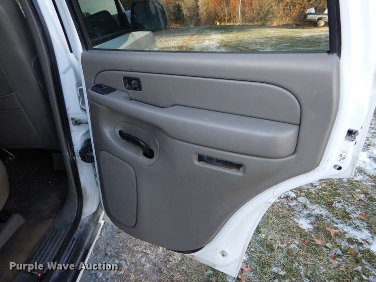 image for item DH6821 2005 Chevrolet Tahoe SUV