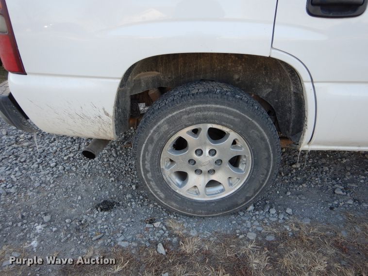 image for item DH6821 2005 Chevrolet Tahoe SUV