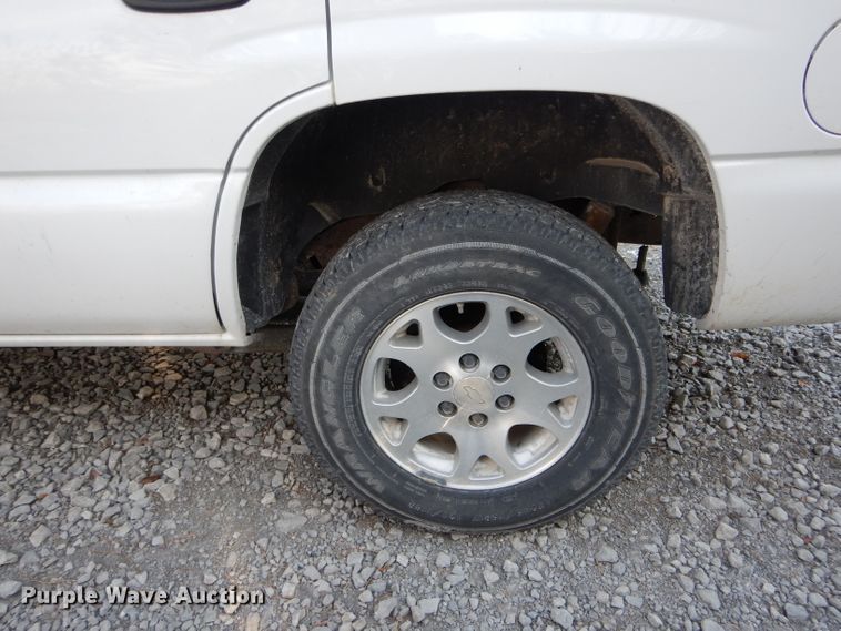 image for item DH6821 2005 Chevrolet Tahoe SUV