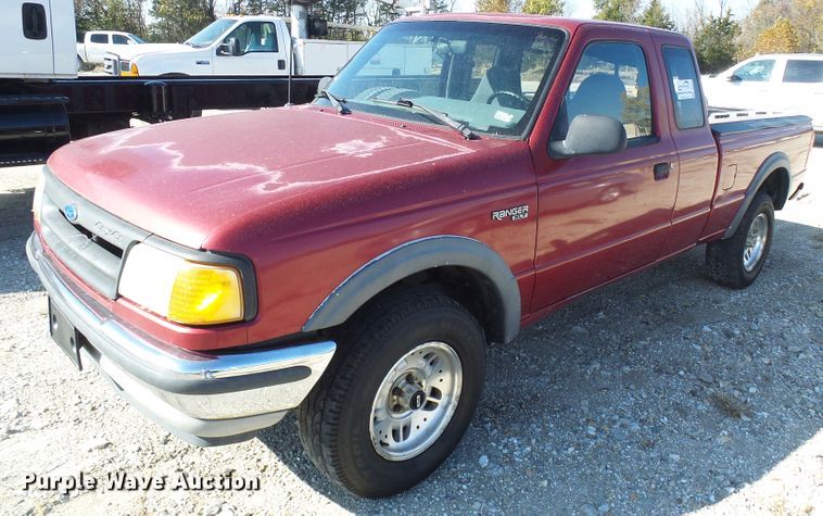 image for item DI0721 1993 Ford Ranger SuperCab pickup truck