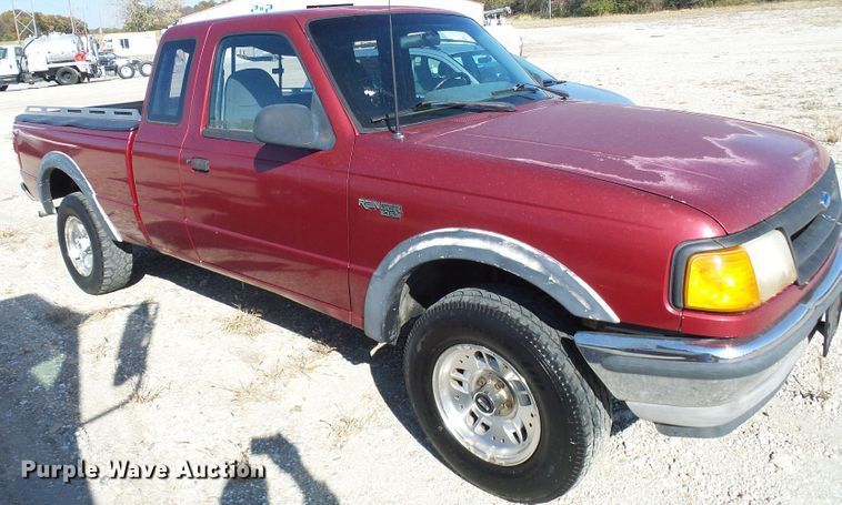 image for item DI0721 1993 Ford Ranger SuperCab pickup truck