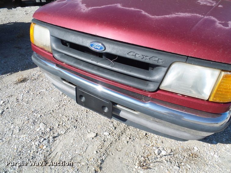 image for item DI0721 1993 Ford Ranger SuperCab pickup truck