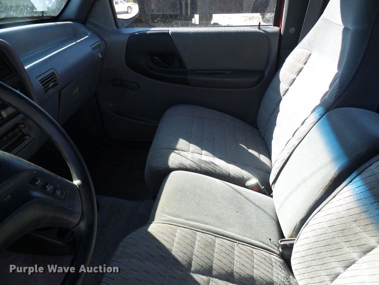 image for item DI0721 1993 Ford Ranger SuperCab pickup truck