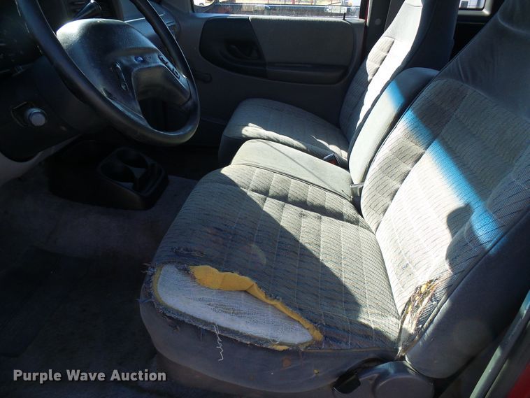 image for item DI0721 1993 Ford Ranger SuperCab pickup truck