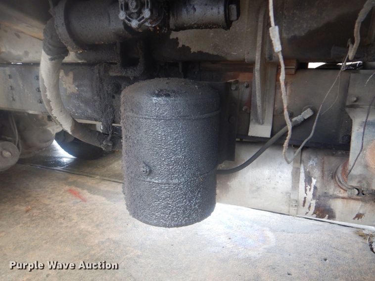 image for item DI2378 1993 International 4900 refuse truck