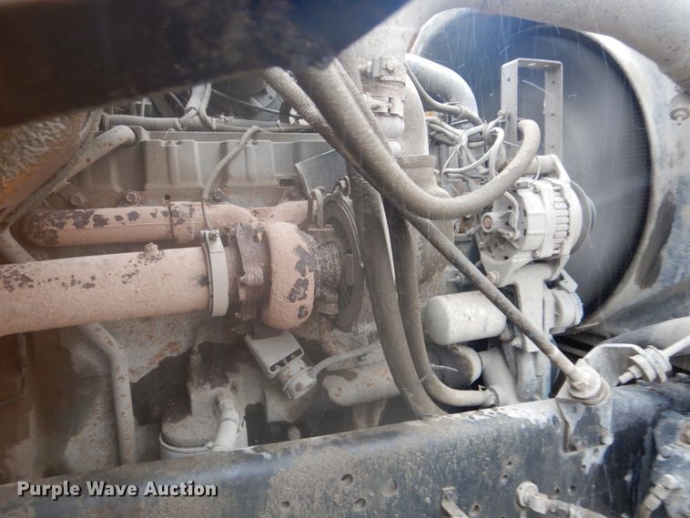 image for item DI2379 1996 International 2554 refuse truck