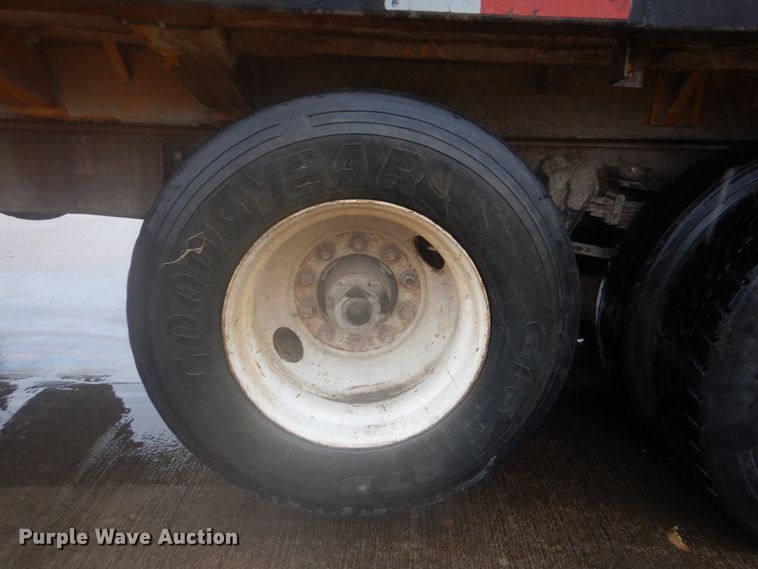 image for item DI2379 1996 International 2554 refuse truck