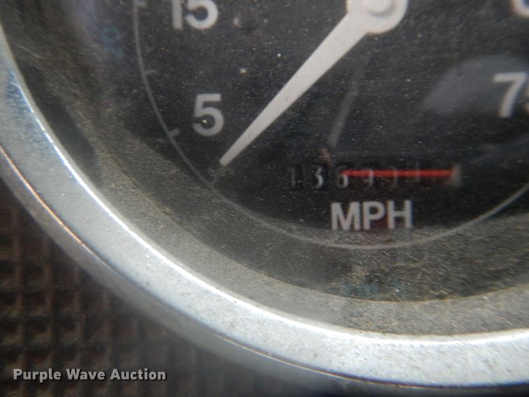 image for item DI2380 1990 Ford 8000 refuse truck