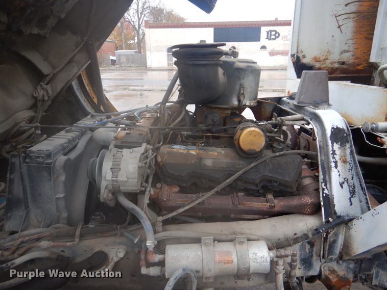 image for item DI2380 1990 Ford 8000 refuse truck