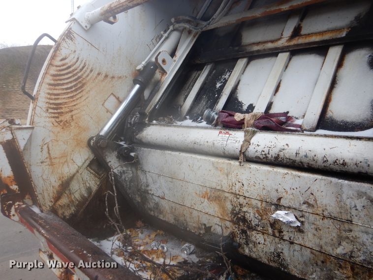 image for item DI2380 1990 Ford 8000 refuse truck