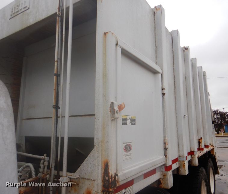 image for item DI2380 1990 Ford 8000 refuse truck