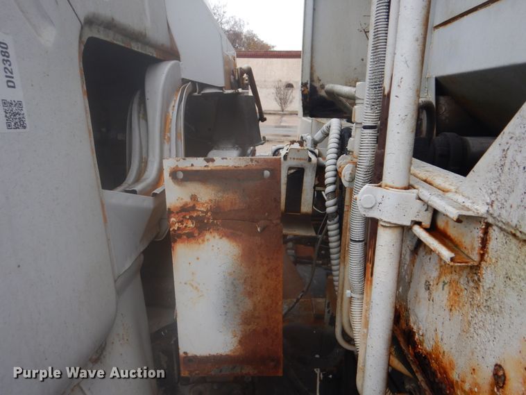 image for item DI2380 1990 Ford 8000 refuse truck