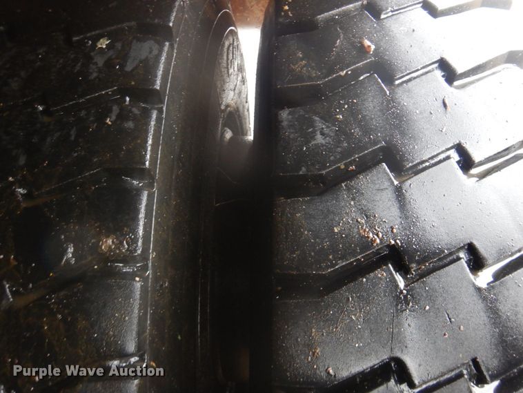 image for item DI2380 1990 Ford 8000 refuse truck