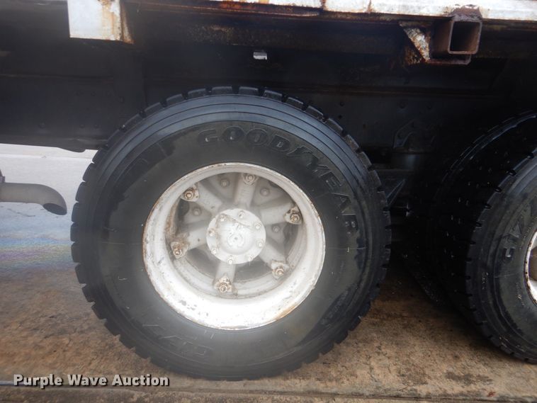 image for item DI2380 1990 Ford 8000 refuse truck