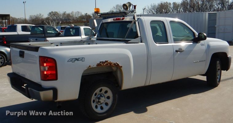 image for item DI2588 2007 Chevrolet Silverado 1500 Ext. Cab pickup truck
