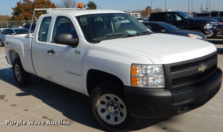 image for item DI2589 2007 Chevrolet Silverado 1500 Ext. Cab pickup truck