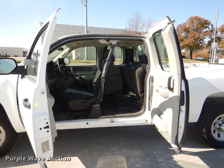 image for item DI2589 2007 Chevrolet Silverado 1500 Ext. Cab pickup truck