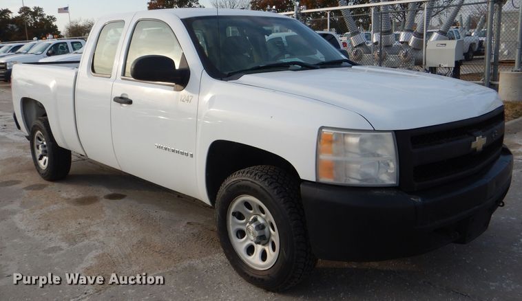image for item DI2592 2007 Chevrolet Silverado 1500 Ext. Cab pickup truck