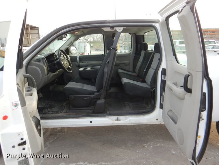 image for item DI2592 2007 Chevrolet Silverado 1500 Ext. Cab pickup truck