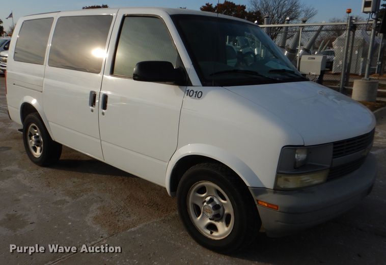 image for item DI2593 2005 Chevrolet Astro van