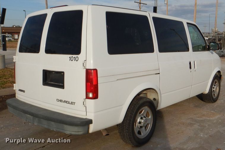 image for item DI2593 2005 Chevrolet Astro van