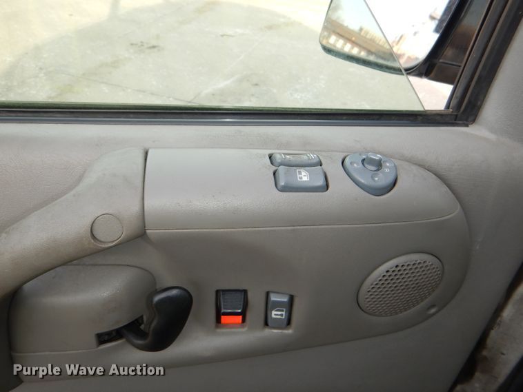 image for item DI2593 2005 Chevrolet Astro van