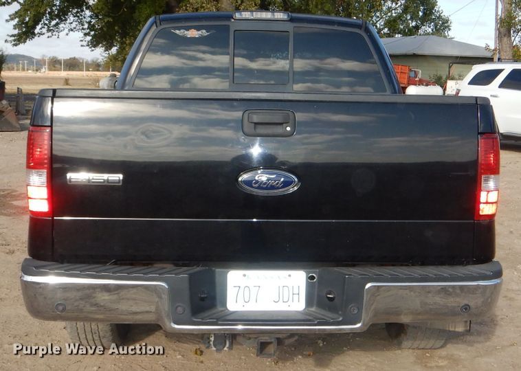 image for item DI2671 2004 Ford F150 Lariat SuperCrew pickup truck