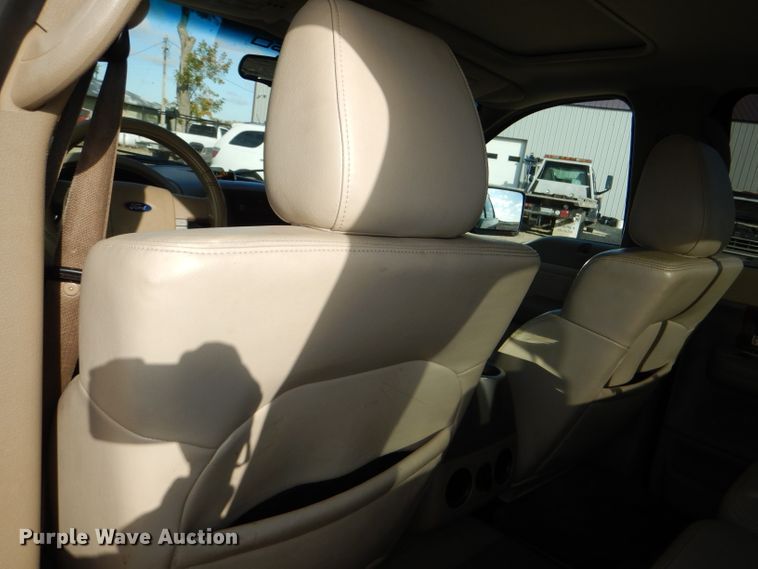 image for item DI2671 2004 Ford F150 Lariat SuperCrew pickup truck