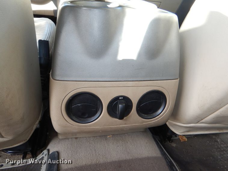 image for item DI2671 2004 Ford F150 Lariat SuperCrew pickup truck