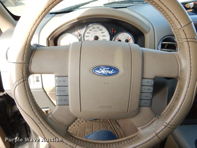 image for item DI2671 2004 Ford F150 Lariat SuperCrew pickup truck