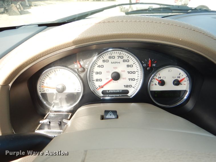 image for item DI2671 2004 Ford F150 Lariat SuperCrew pickup truck