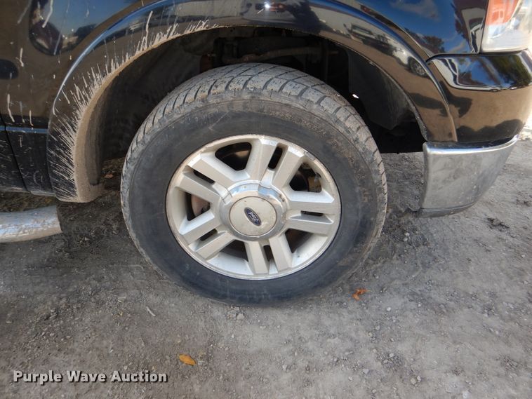 image for item DI2671 2004 Ford F150 Lariat SuperCrew pickup truck