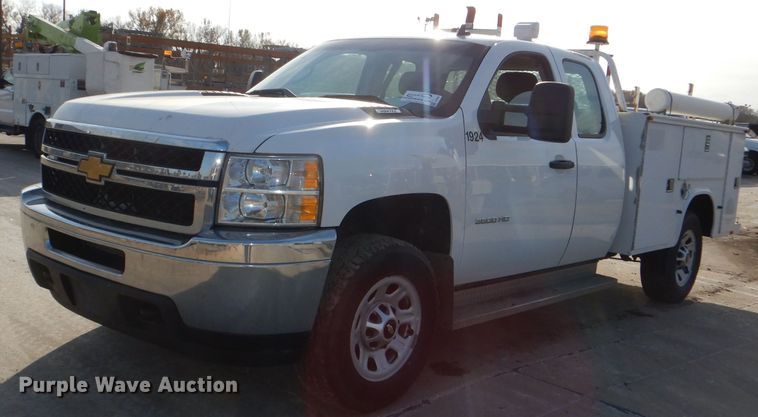 image for item DI2685 2012 Chevrolet Silverado 3500HD Ext. Cab utility bed pickup truck