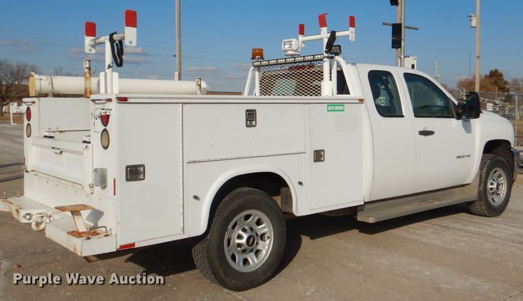 image for item DI2685 2012 Chevrolet Silverado 3500HD Ext. Cab utility bed pickup truck