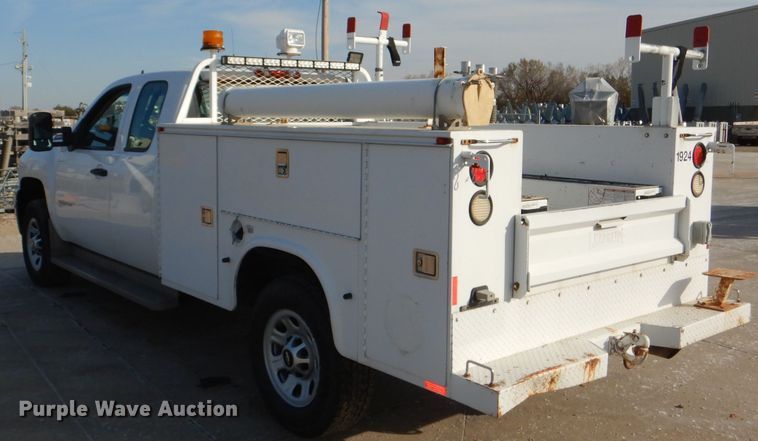 image for item DI2685 2012 Chevrolet Silverado 3500HD Ext. Cab utility bed pickup truck