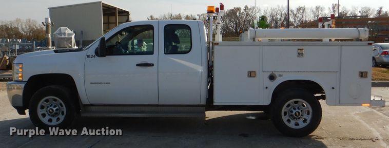 image for item DI2685 2012 Chevrolet Silverado 3500HD Ext. Cab utility bed pickup truck